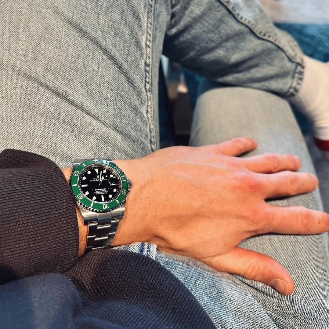 Submariner Starbucks