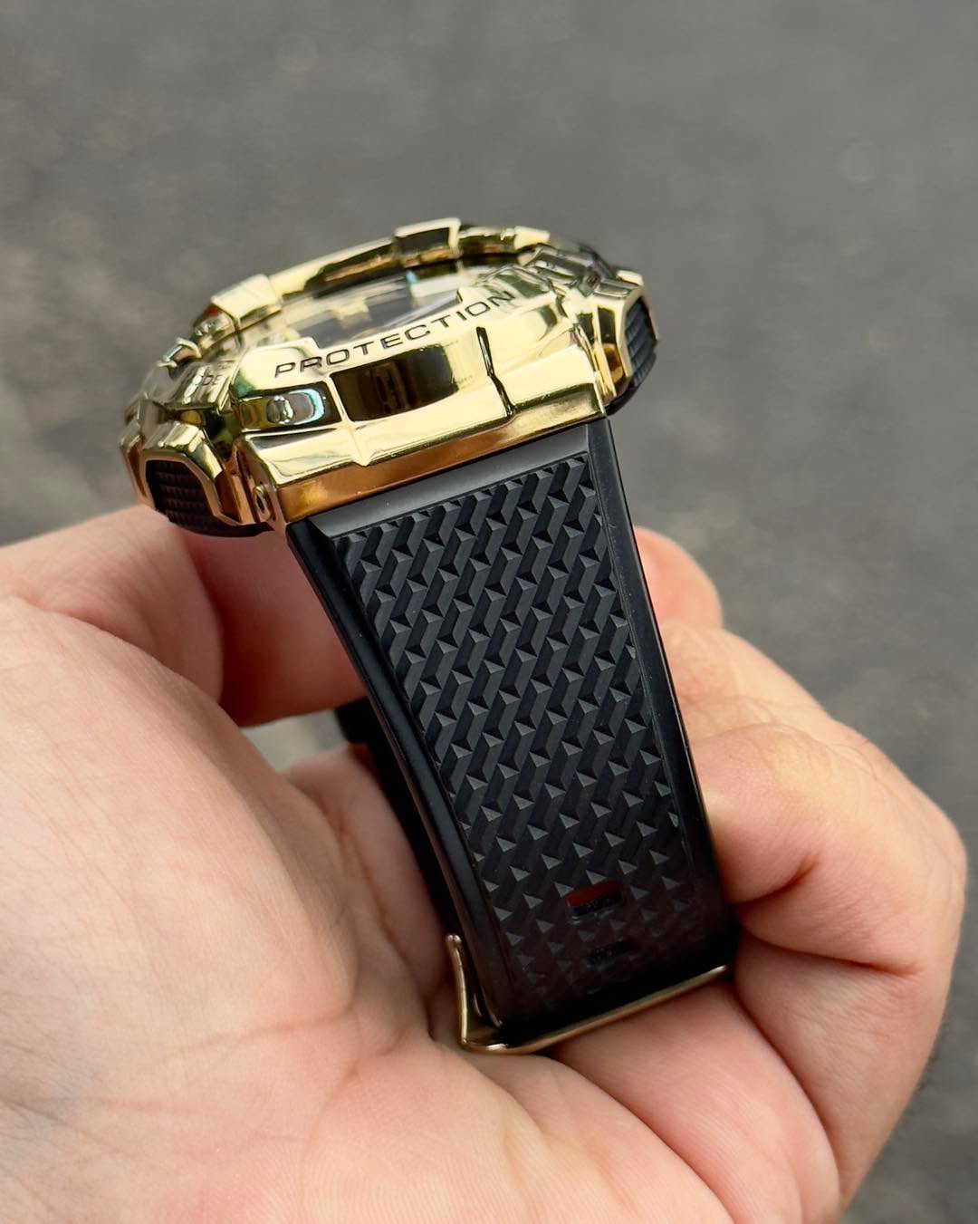 G-SHOCK BOLD