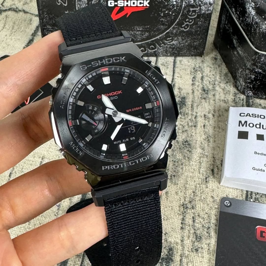 G-SHOCK METAL BLACK