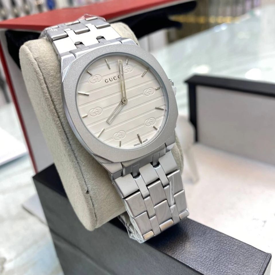 GUCCI 25H WATCH